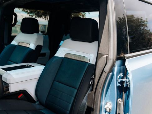 Used 2024 GMC Hummer EV 3X w/ Omega Edition AWD/4WD image 24
