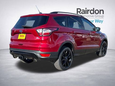 Used 2018 Ford Escape SE w/ SE Sport Appearance Package image 12