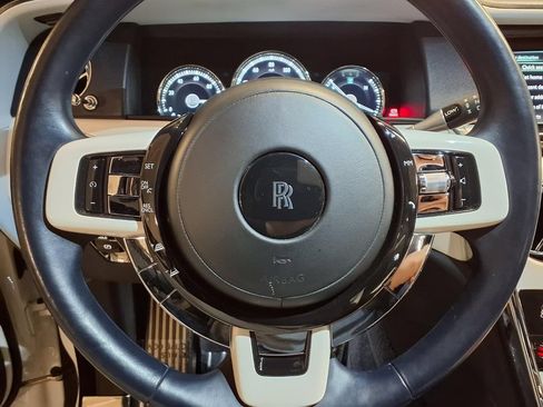 Used 2023 Rolls-Royce Cullinan AWD/4WD image 7