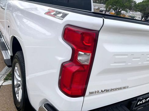 Used 2021 Chevrolet Silverado 1500 LTZ w/ Technology Package image 31