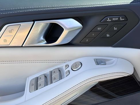 Used 2020 BMW X7 xDrive40i w/ Luxury Seating Package AWD/4WD image 35