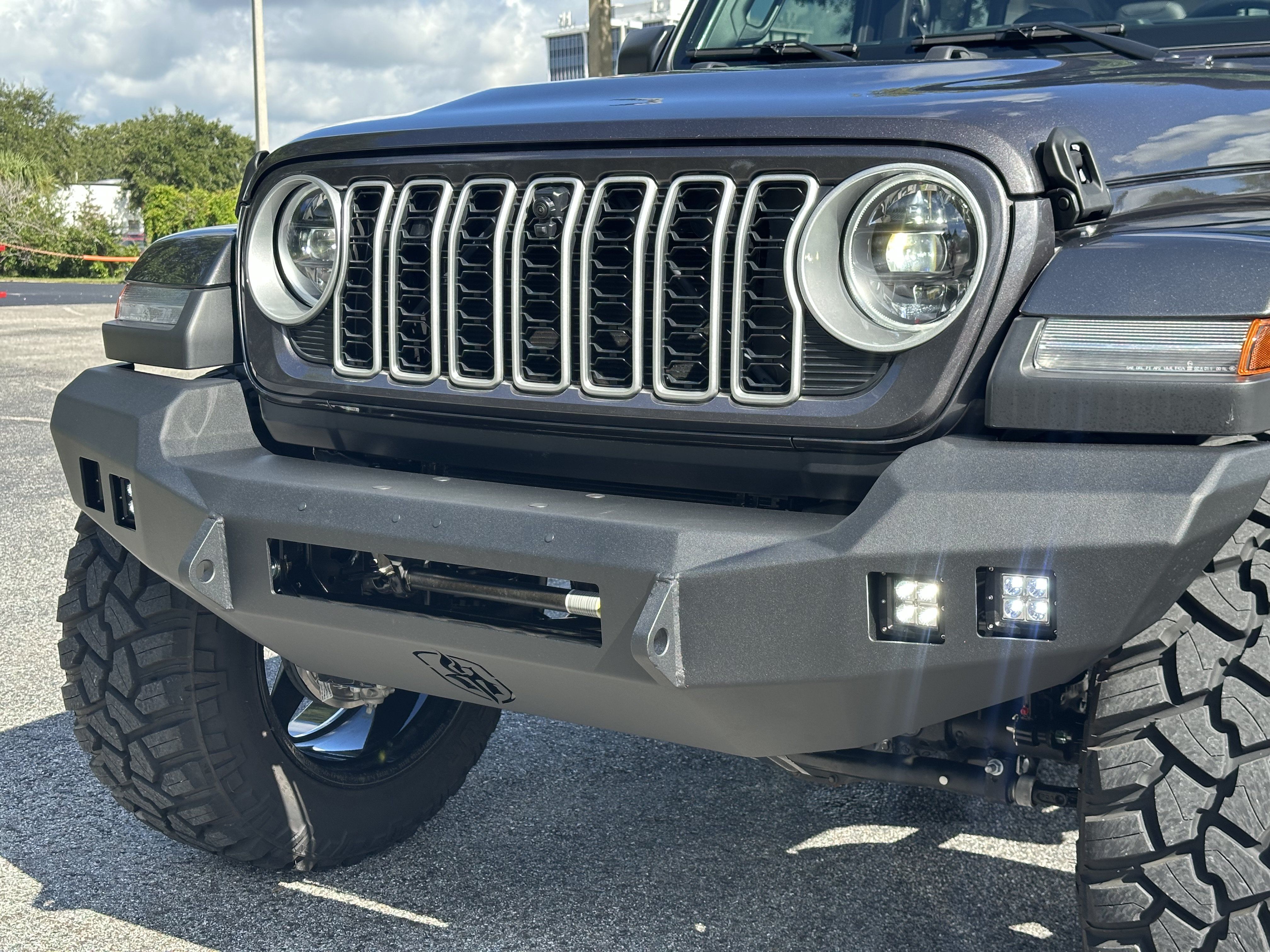 Used 2025 Jeep Wrangler Unlimited Sahara w/ Safety Group AWD/4WD image 10