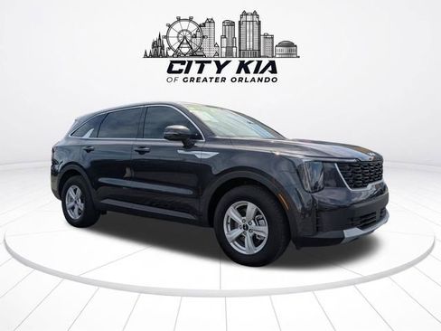 New 2026 Kia Sorento LX FWD image 9
