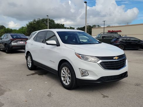 Used 2020 Chevrolet Equinox LT FWD image 3