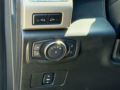 Used 2018 Ford F350 Lariat w/ Lariat Value Package image 11