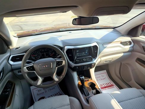 Used 2018 GMC Acadia SLE image 14
