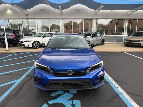 Certified 2024 Honda Civic Sport image 2