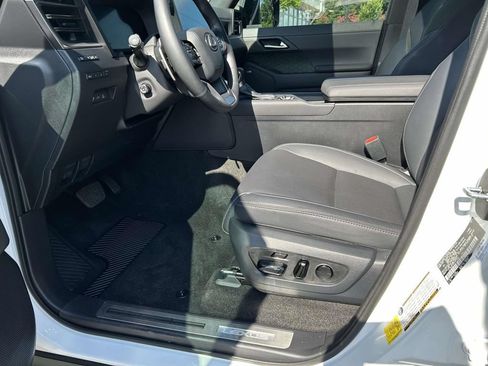 Used 2024 Lexus GX 550 AWD/4WD image 21