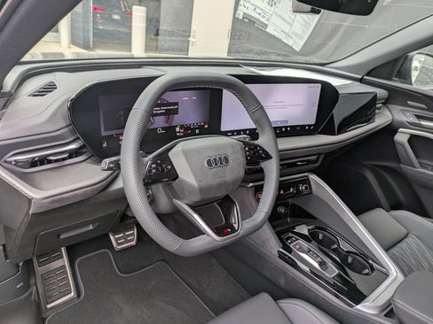 New 2026 Audi SQ5 Premium Plus AWD/4WD image 9