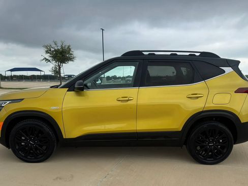 Used 2023 Kia Seltos Nightfall Edition AWD/4WD image 9