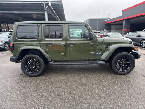 Used 2021 Jeep Wrangler Unlimited Sahara w/ Cold Weather Group image 2
