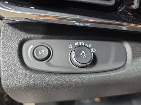 New 2026 Buick Envista Sport Touring w/ Studio Series FWD image 25