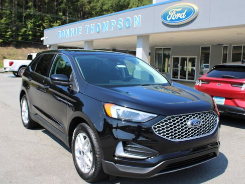 Used 2023 Ford Edge SEL image 1