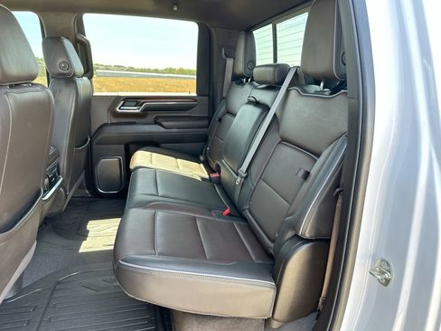 Used 2024 GMC Sierra 3500 Denali w/ Technology Package image 24