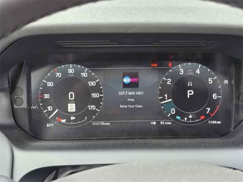 Used 2025 Land Rover Discovery Sport S image 30