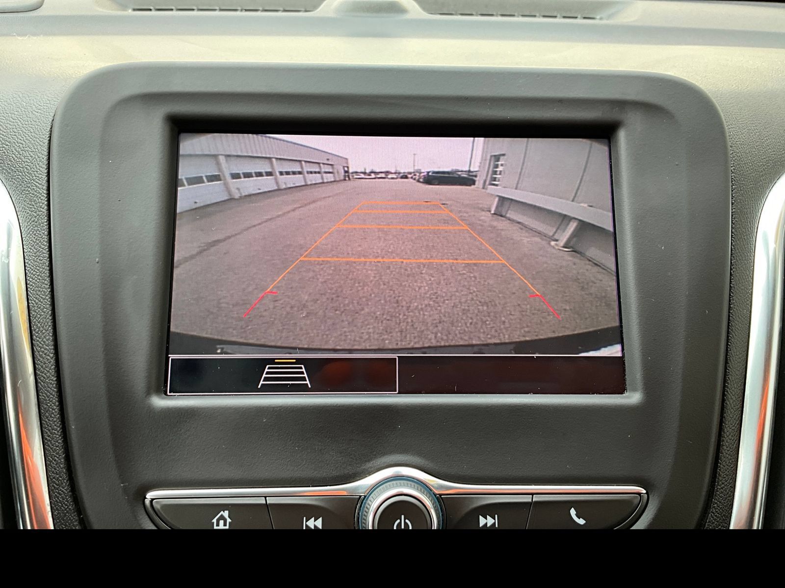 Used 2024 Chevrolet Equinox LT AWD/4WD image 6