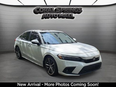 Used 2024 Honda Civic Touring image 1
