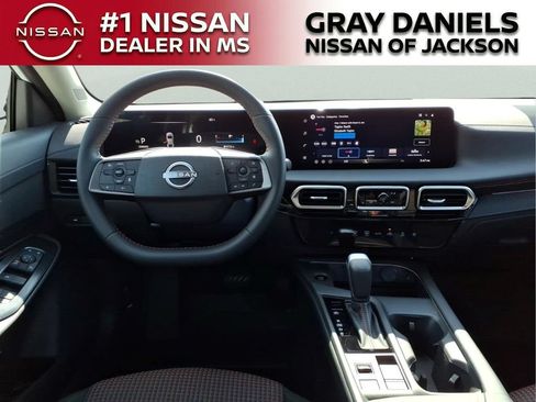 New 2026 Nissan Sentra SR w/ Floor Mat Package FWD image 8