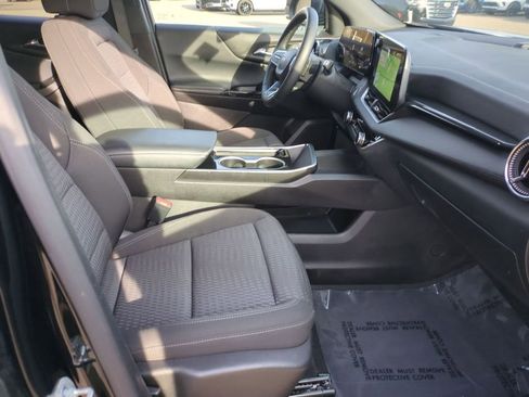 Used 2025 Chevrolet Equinox LT image 27