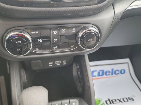 Used 2021 Chevrolet TrailBlazer LT w/ Convenience Package image 22