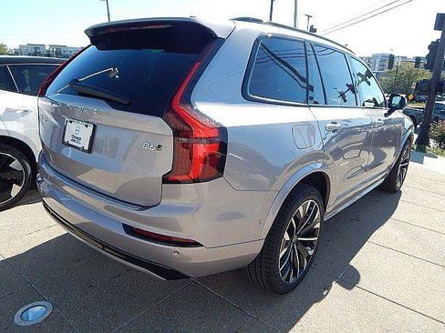 New 2026 Volvo XC90 B6 Ultra w/ Lounge Package AWD/4WD image 5