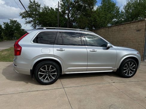 Used 2018 Volvo XC90 T6 Momentum w/ Convenience Package AWD/4WD image 13