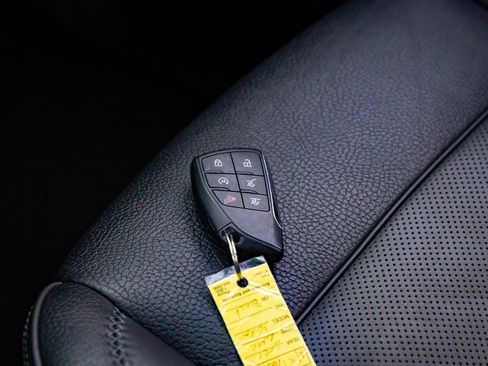 Used 2021 GMC Yukon Denali w/ Denali Ultimate Package image 11