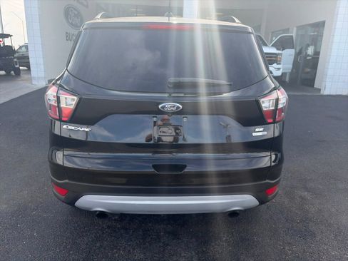 Used 2018 Ford Escape SE AWD/4WD image 4