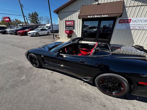 Used 2003 Chevrolet Corvette Convertible w/ Preferred Equipment Group1 RWD image 11