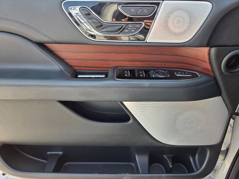 Used 2023 Lincoln Navigator Reserve AWD/4WD image 20