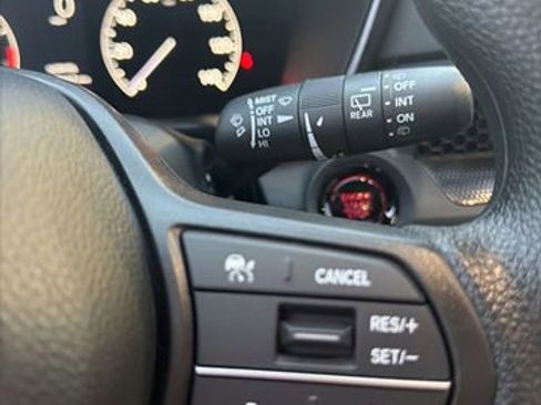 Used 2025 Honda CR-V EX image 17