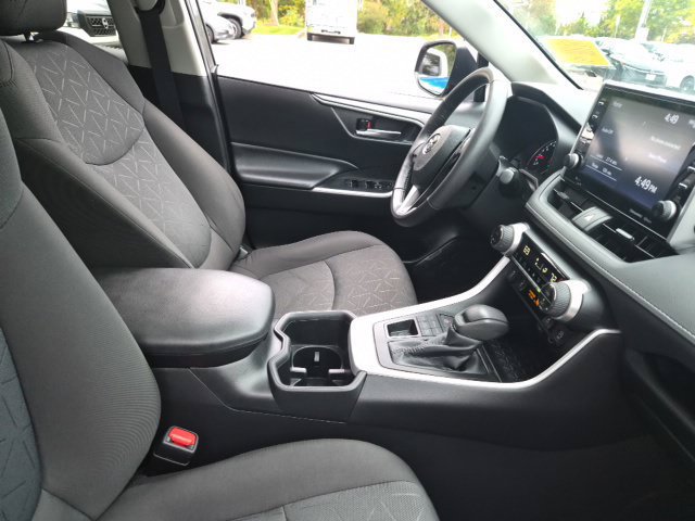 Used 2022 Toyota RAV4 XLE w/ Convenience Package AWD/4WD image 11