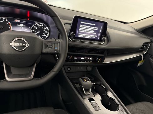New 2026 Nissan Rogue SV FWD image 18