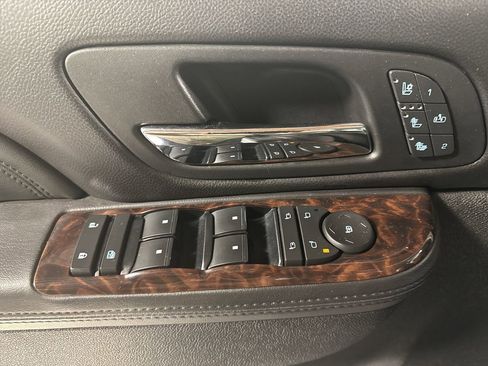 Used 2013 GMC Yukon Denali image 21