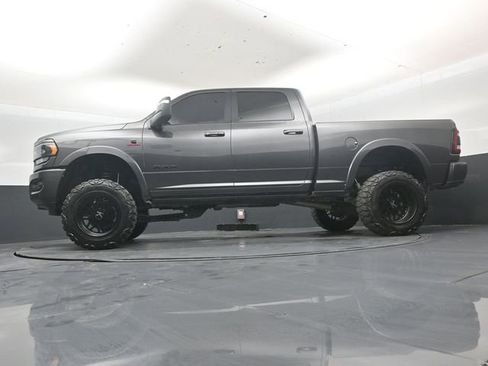 Used 2024 RAM 2500 Limited AWD/4WD image 43