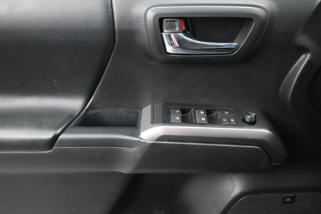 Used 2022 Toyota Tacoma Limited AWD/4WD image 24
