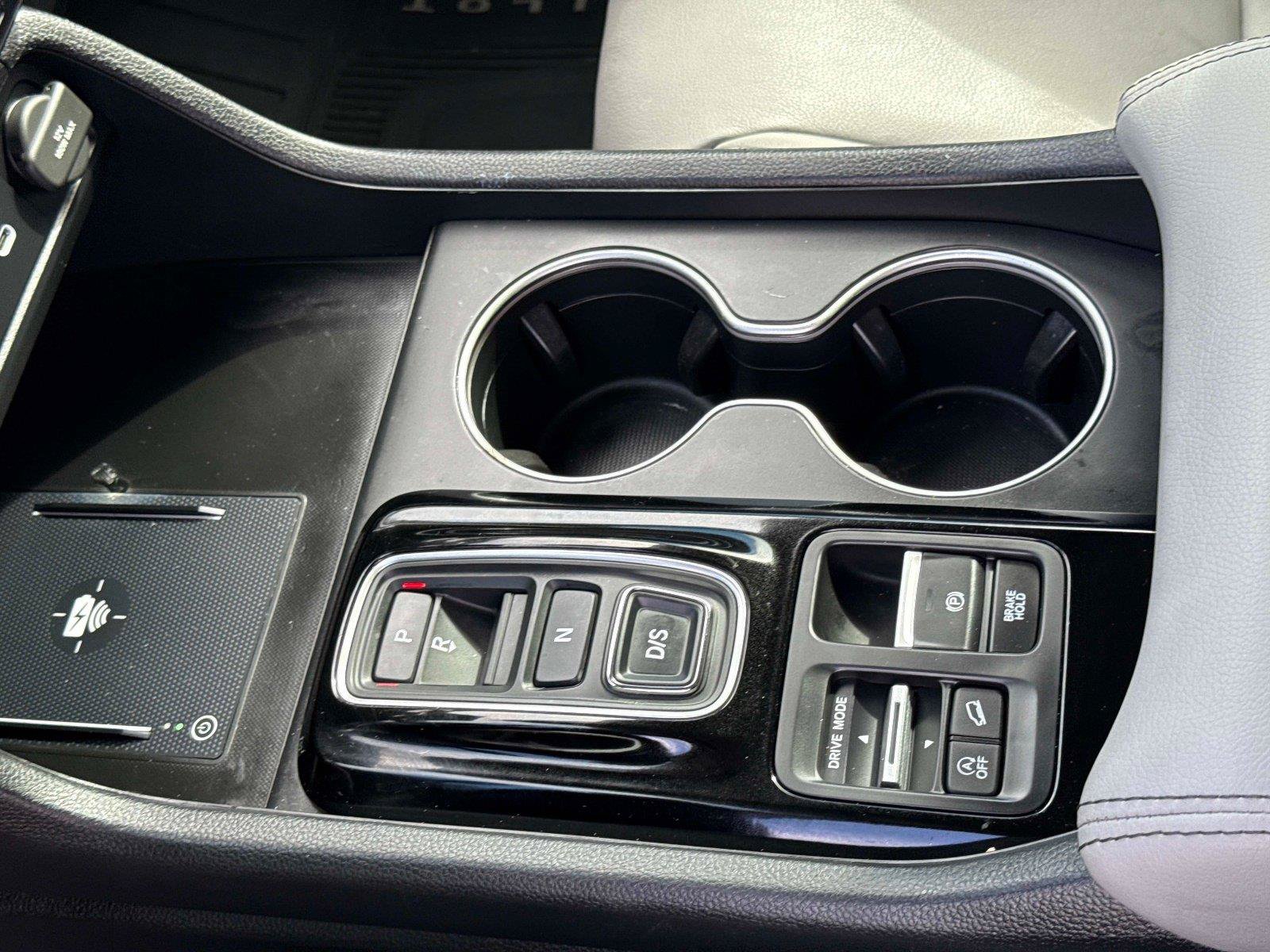 Certified 2024 Honda Pilot Touring image 29