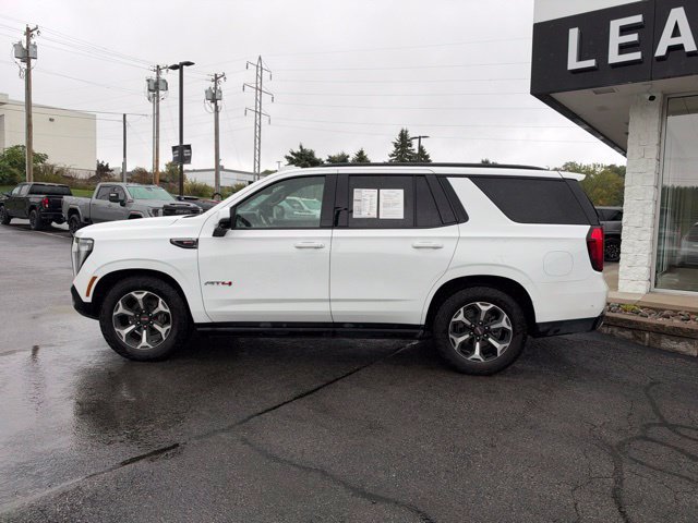 Used 2025 GMC Yukon AT4 w/ AT4 Premium Plus Package AWD/4WD image 2