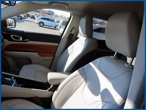 Used 2022 Jeep Compass Limited w/ Elite Group image 13