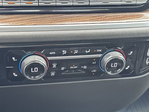 Used 2023 Chevrolet Silverado 1500 LT image 21