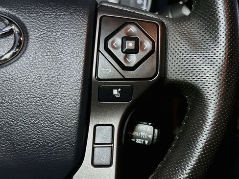 Used 2023 Toyota Tacoma TRD Sport AWD/4WD image 33