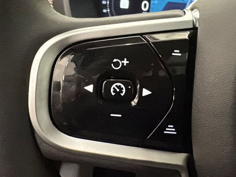 New 2026 Volvo XC90 T8 Plus image 13