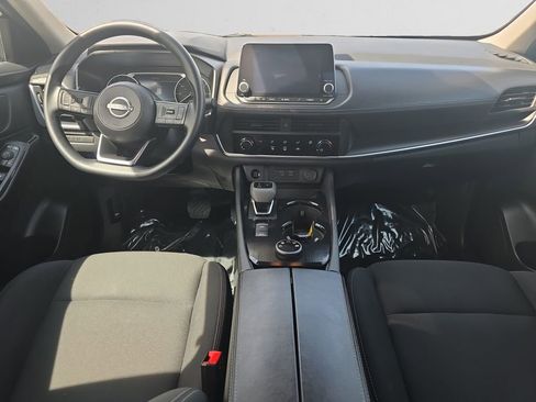 Used 2024 Nissan Rogue S AWD/4WD image 11