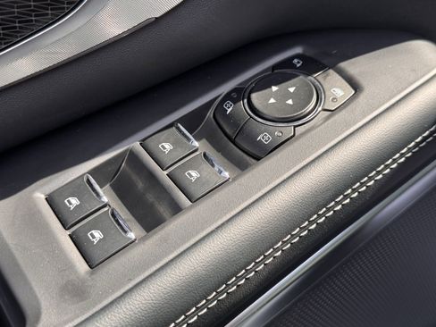 New 2025 Ford Expedition Max Platinum w/ Stealth Performance Package image 9