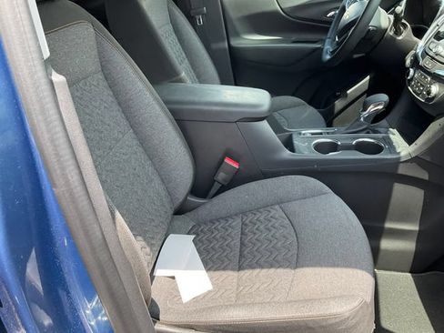 Used 2024 Chevrolet Equinox LT FWD image 9
