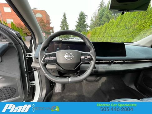 Used 2023 Nissan Ariya image 36