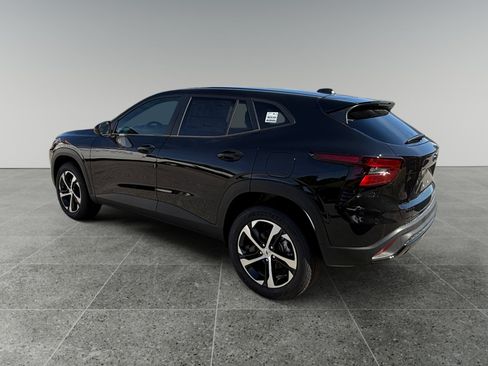 New 2026 Chevrolet Trax RS FWD image 3