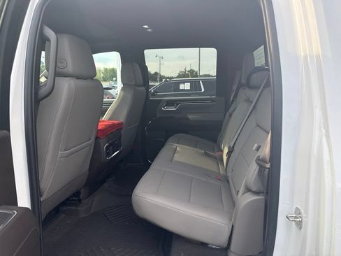 Used 2024 Chevrolet Silverado 2500 LTZ w/ LTZ Premium Package AWD/4WD image 4
