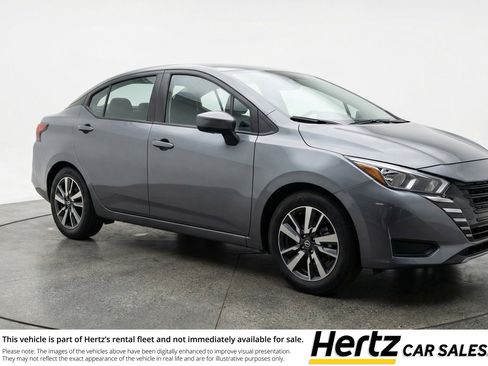 Used 2025 Nissan Versa SV FWD image 1