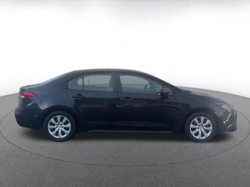 Used 2025 Toyota Corolla LE image 16